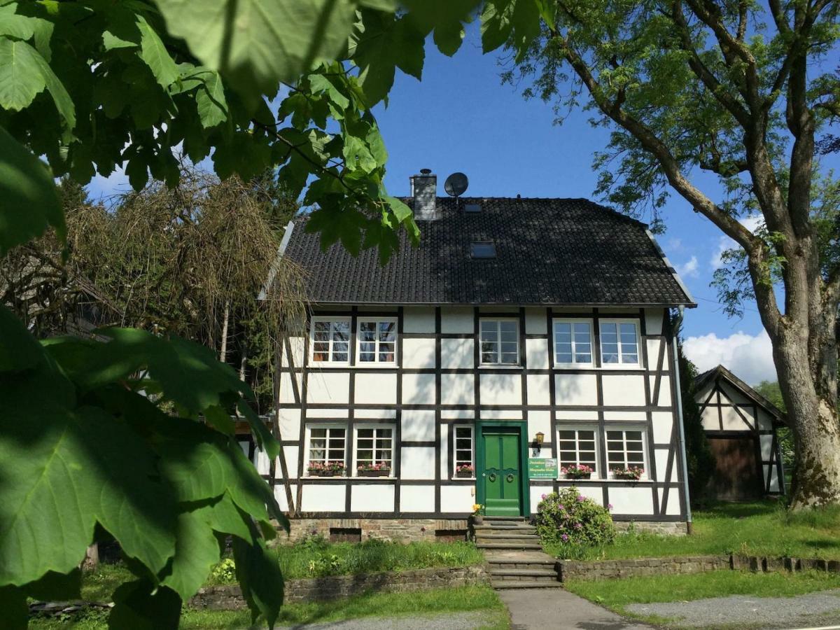 Ferienhaus Am Menzerather Weiher Monschau Luaran gambar